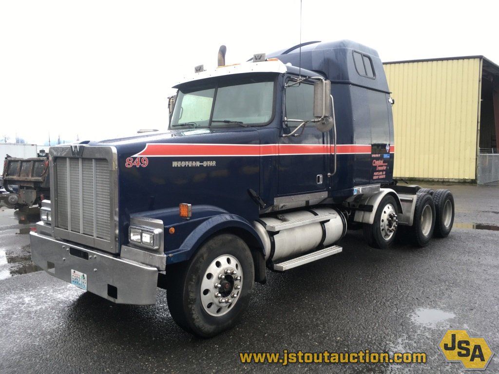 For Sale 2000 Western Star 4964FX Sleeper