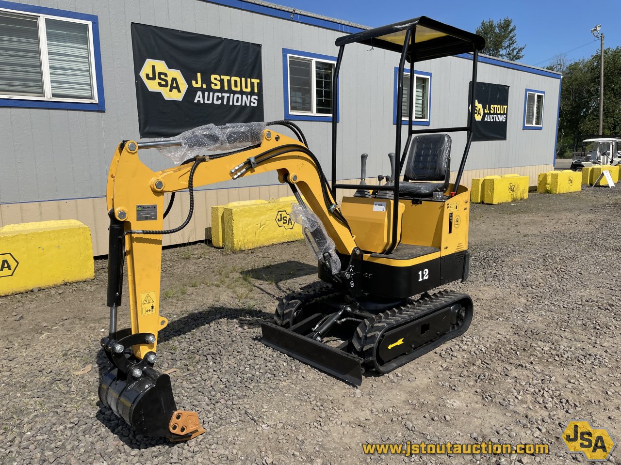 For Sale 2021 Agrotk YM10 Excavators Mini up To 12 000 Lbs 