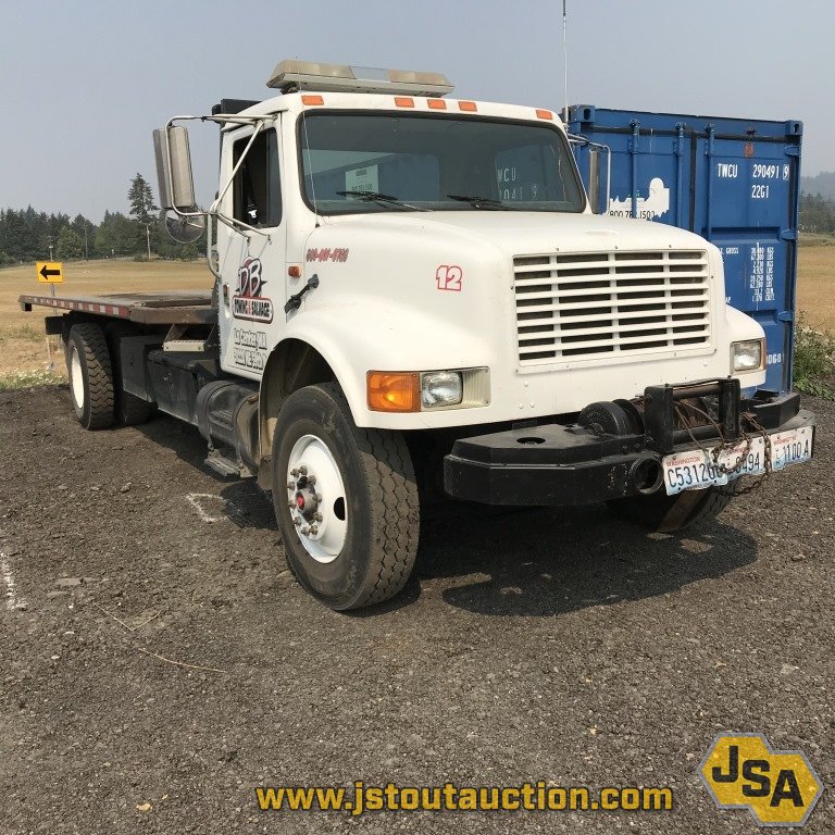 For Sale: 1990 International 4900 Rollback Truck