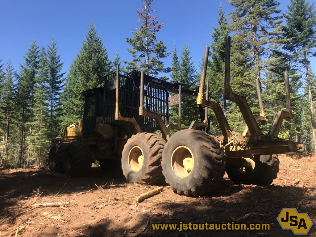 For Sale: 2010 Caterpillar 584 Forwarder