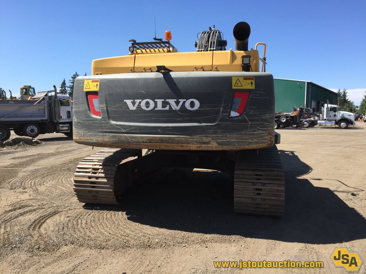 Volvo ec250dl фото